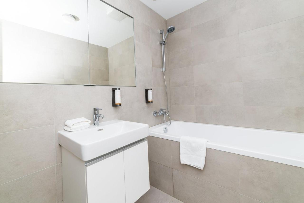 City Castle Apartments Free Parking Bratislava Dış mekan fotoğraf