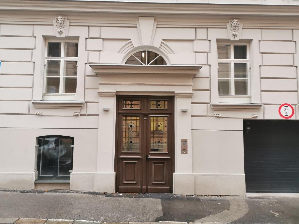 City Castle Apartments Free Parking Bratislava Dış mekan fotoğraf