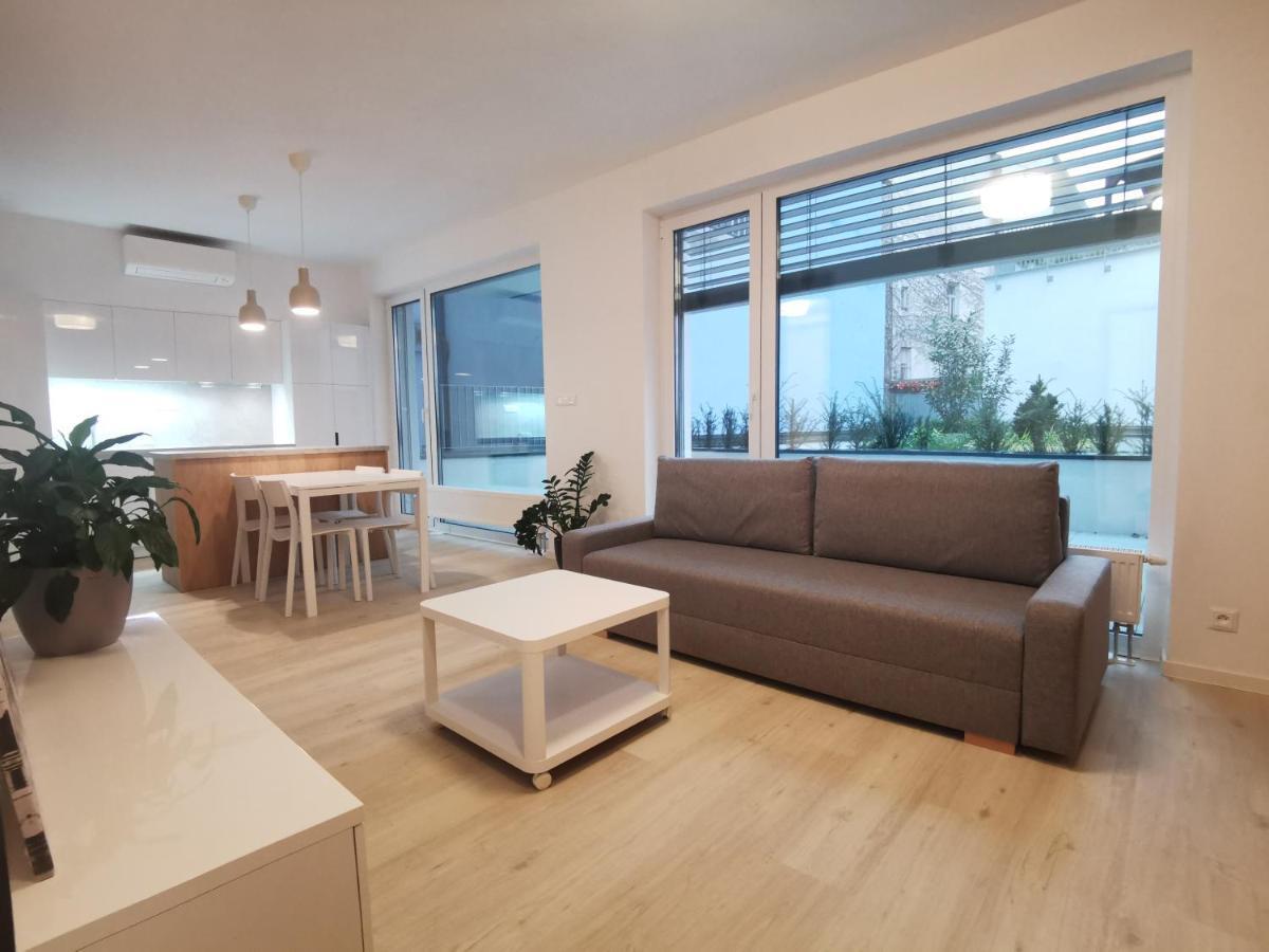 City Castle Apartments Free Parking Bratislava Dış mekan fotoğraf